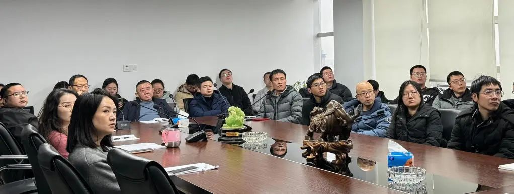 砥砺三十载 服务新质生产力 虹桥召开2024年度工作总结暨表彰大会